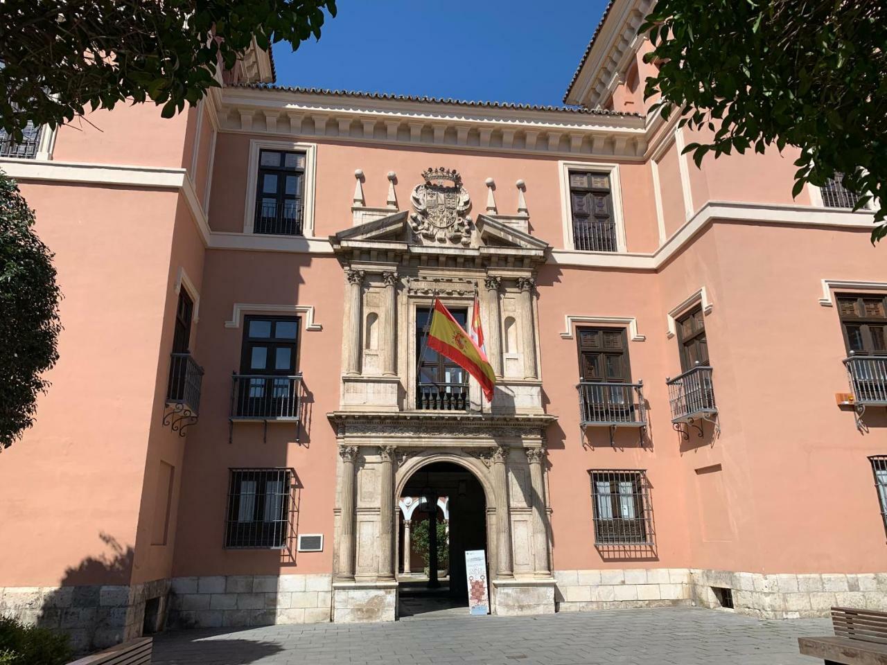 Espacios Blanco Plaza Del Viejo Coso Valladolid Exterior foto